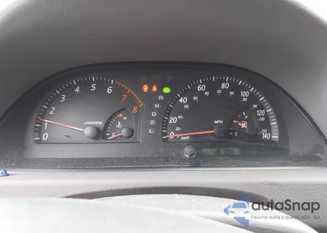 2004 Toyota Camry Le z USA, uszkodzony, nr VIN 4T1BE32K64U817834